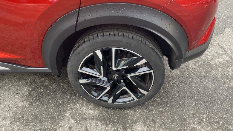 Nissan Juke 1.0 DiG-T Tekna+ 5dr Petrol Hatchback